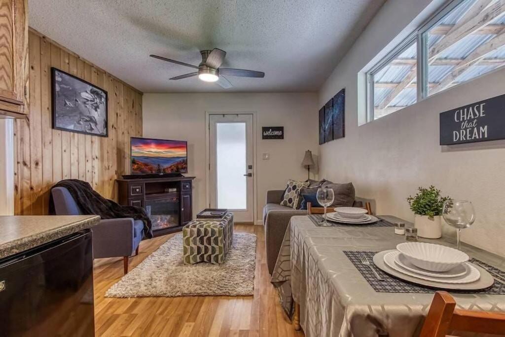 Moonlight Cottage - Your Romantic & Scenic Escape Sevierville Exteriér fotografie
